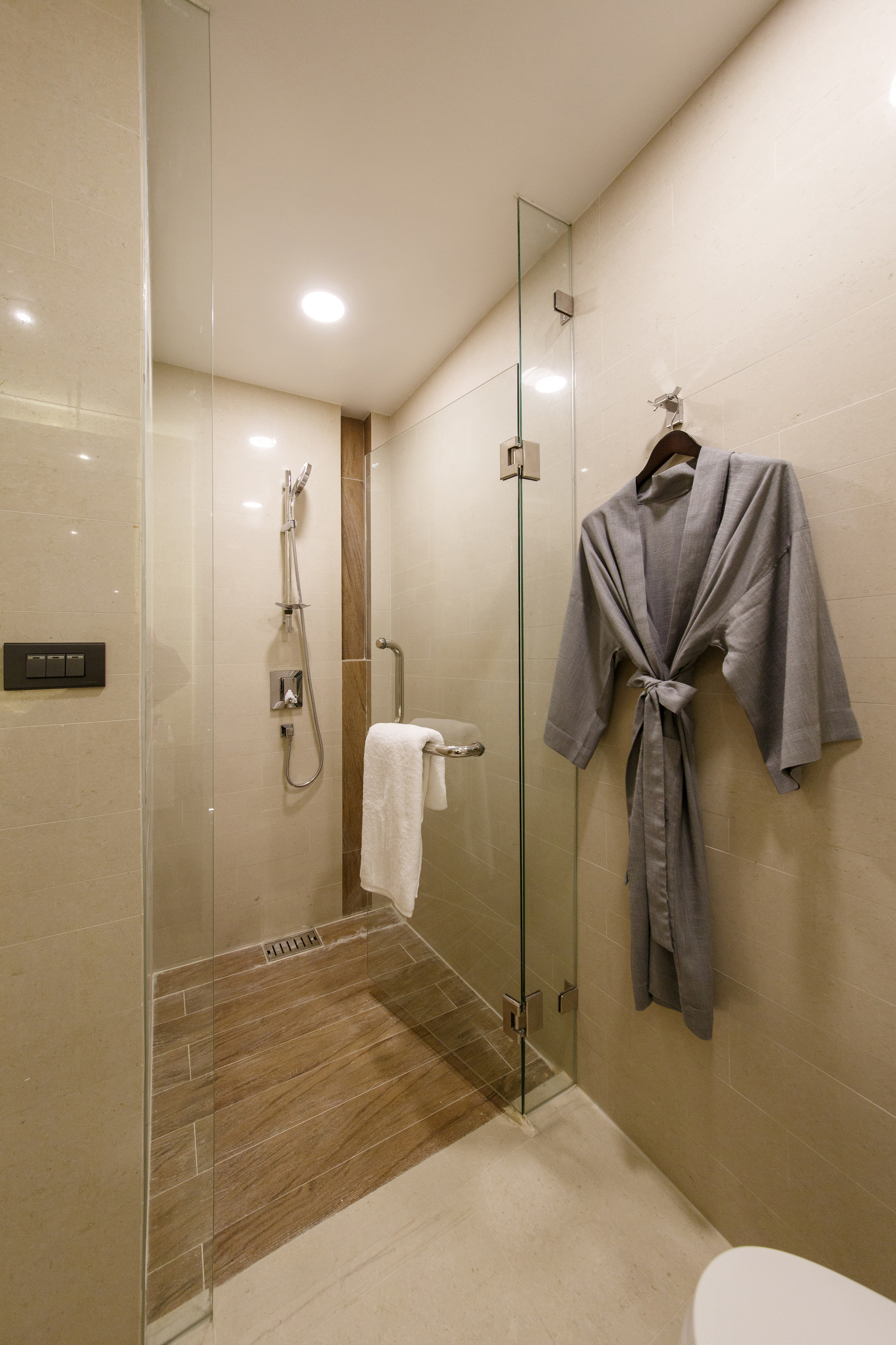 One Bedroom Deluxe Suite - Bathroom