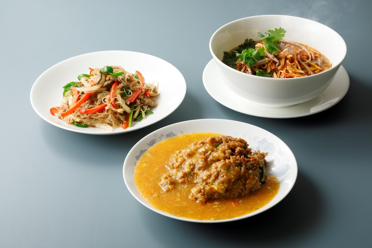 【9月〜11月平日限定】金沢の夜景を望みながら本格四川料理が楽しめる！便利な1泊2食付（夕朝食付）