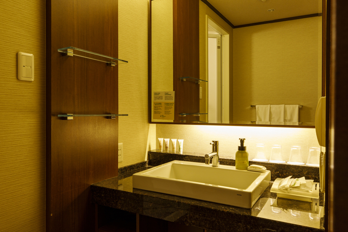 ジャパニーズスイートルームの洗面台