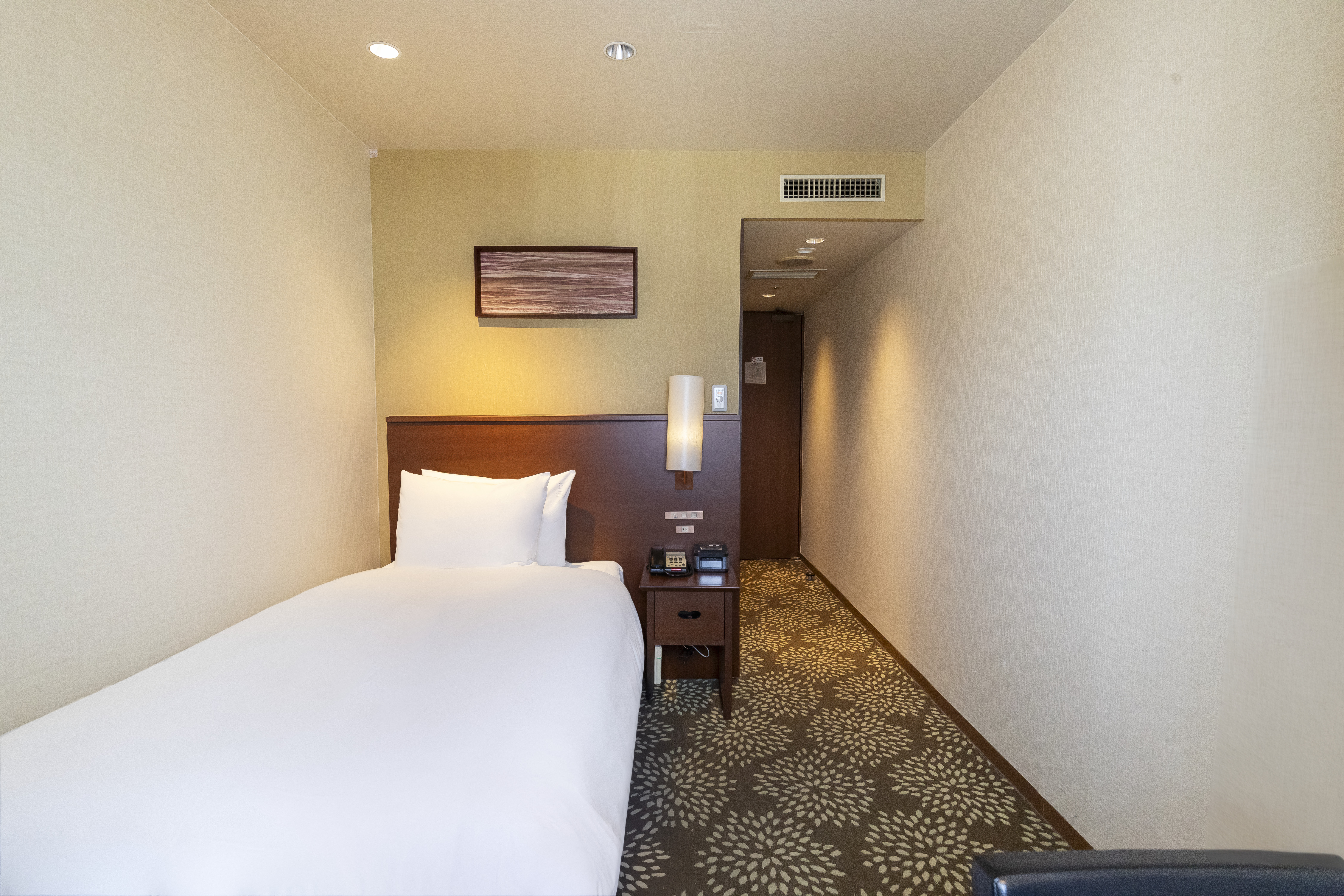 スタンダードシングルルーム　〈約13-15平米・禁煙〉