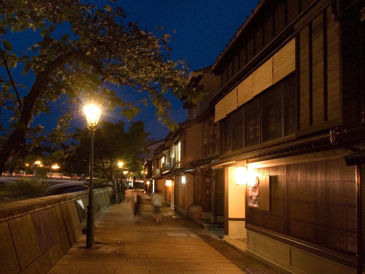 「主計町茶屋街」まで徒歩10分