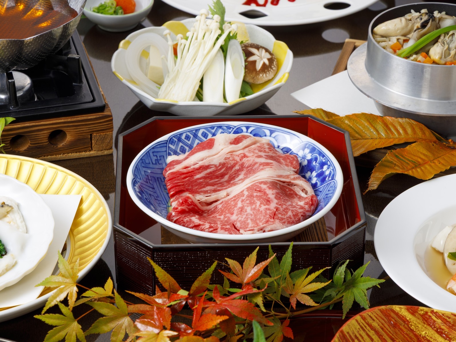 【飛天館】2026年11月12月料理長特選◆讃岐オリーブ牛しゃぶしゃぶと瀬戸内牡蠣の釜めし【個室食】