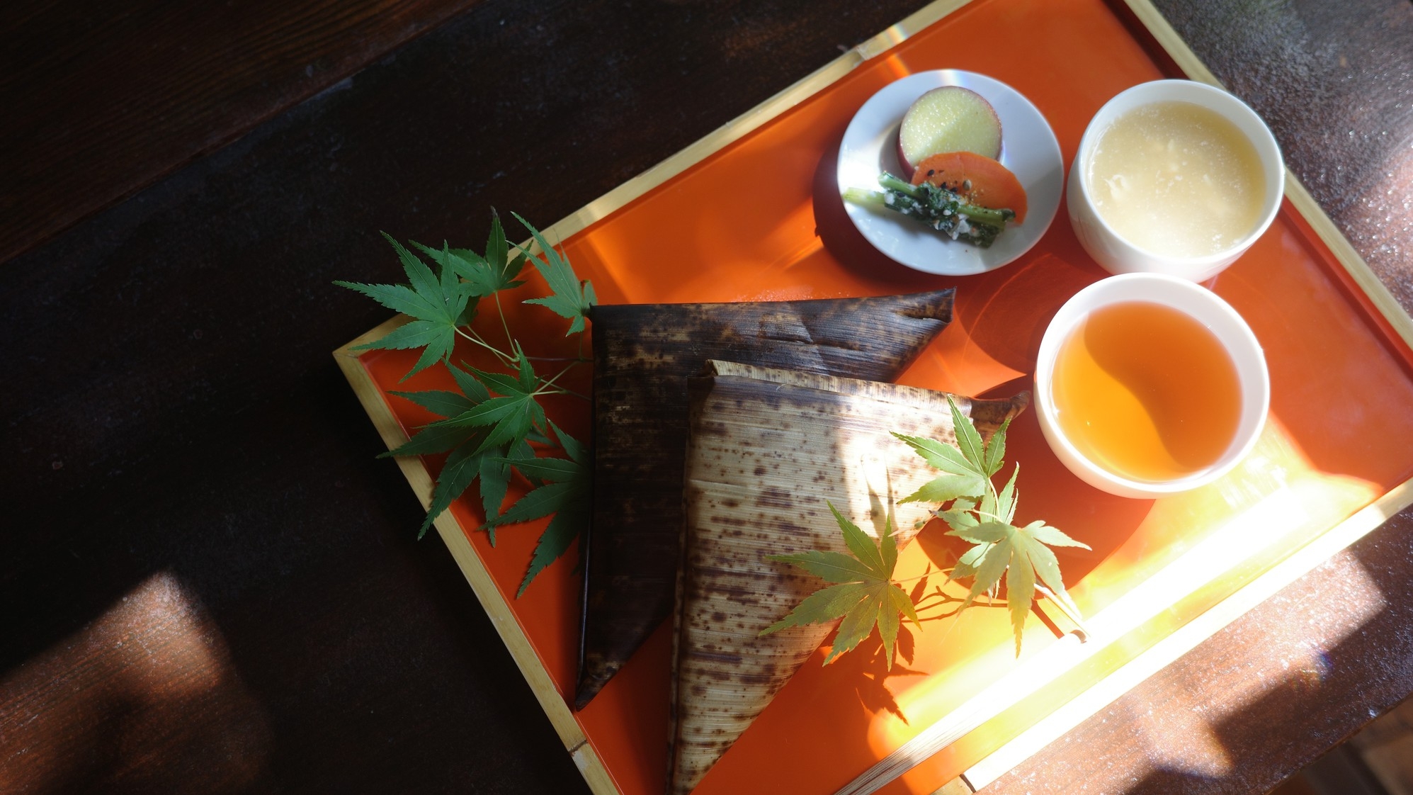 心を込めて包む「由布院謹製ちまき」　■ 一泊軽食付きプラン