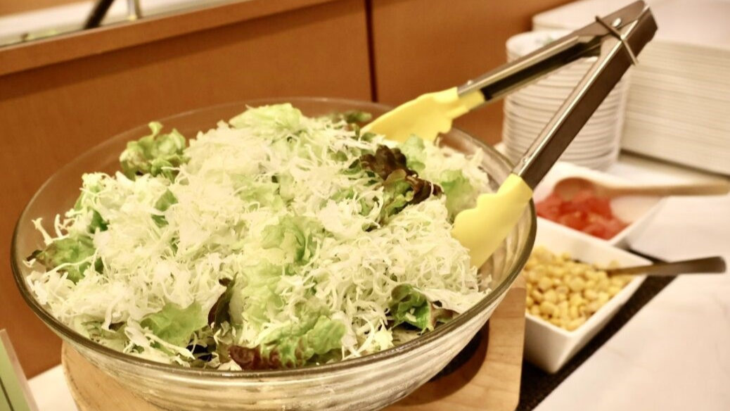 ビュッフェ朝食無料