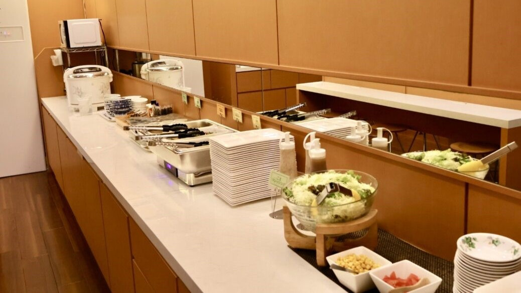 ビュッフェ朝食無料