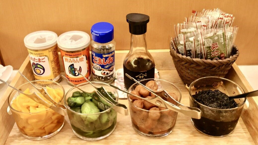 ビュッフェ朝食無料