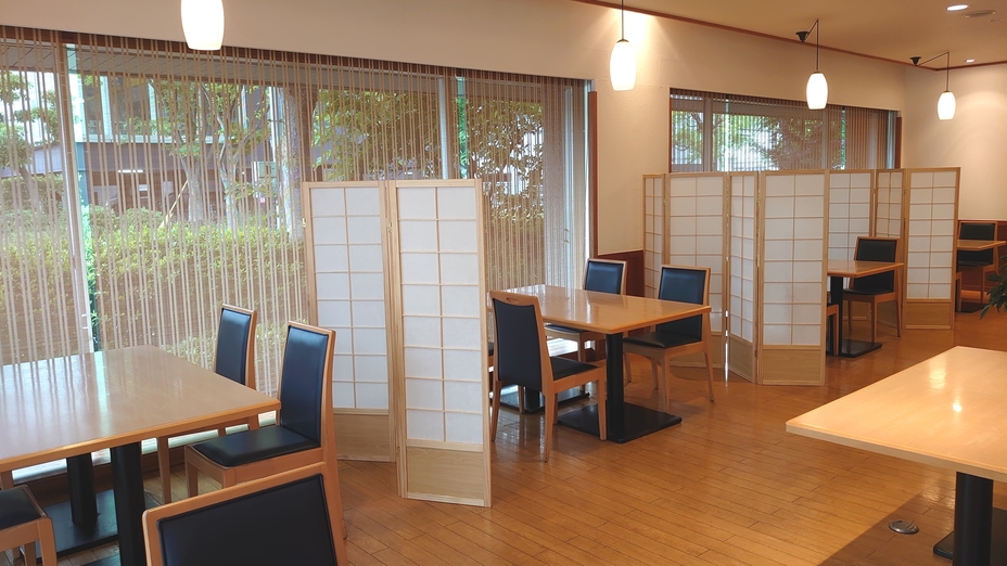 【2食付】≪7〜10月限定≫ 剣先イカ・佐賀牛・うなぎ料理付き特別コース　●西小倉駅より徒歩3分