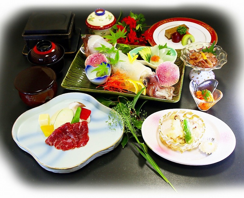 【1泊2食】玄界灘産・響灘産の高級剣先イカと佐賀牛の「佐賀牛剣先イカプラン」●駐車場1泊1000円