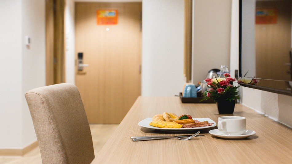 ルームサービス