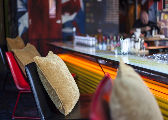 ダイニング＆バー