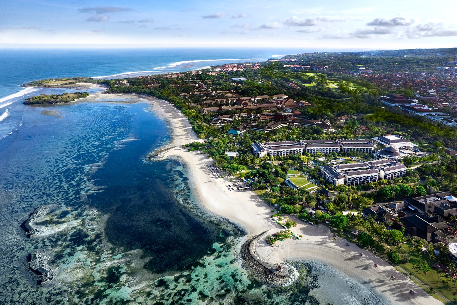 ホテル外観（空撮）