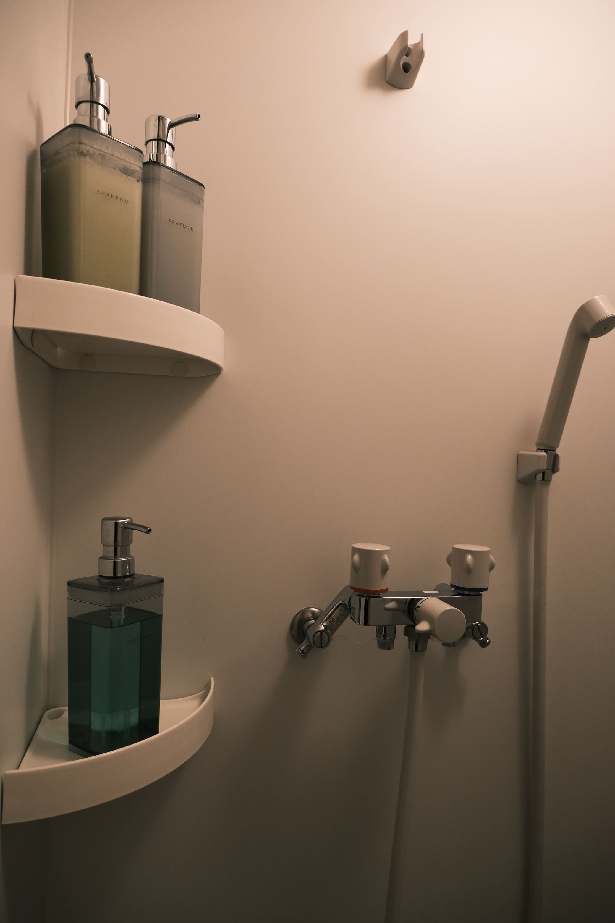 別館１階シャワー