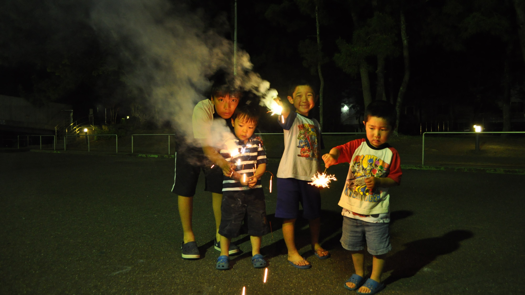 【花火】広い敷地なので安全に楽しめます
