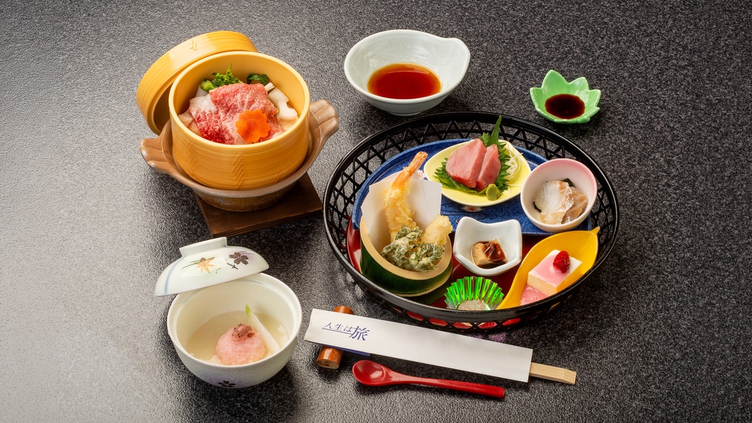 カップルおすすめ！【もみじ谷大吊橋コーヒー無料券付】1泊２食付創作和食膳＋ハーフバイキングプラン