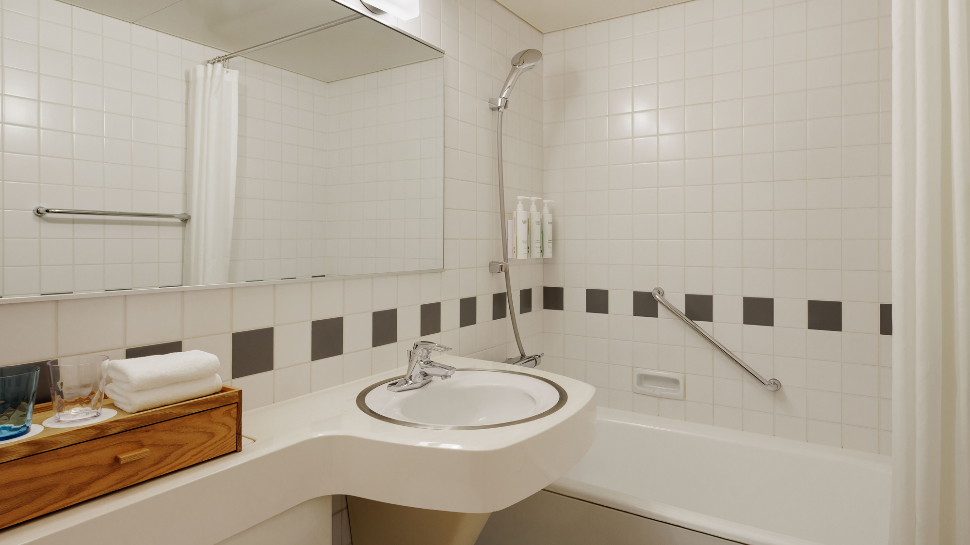 【ダブルルーム】バスルーム