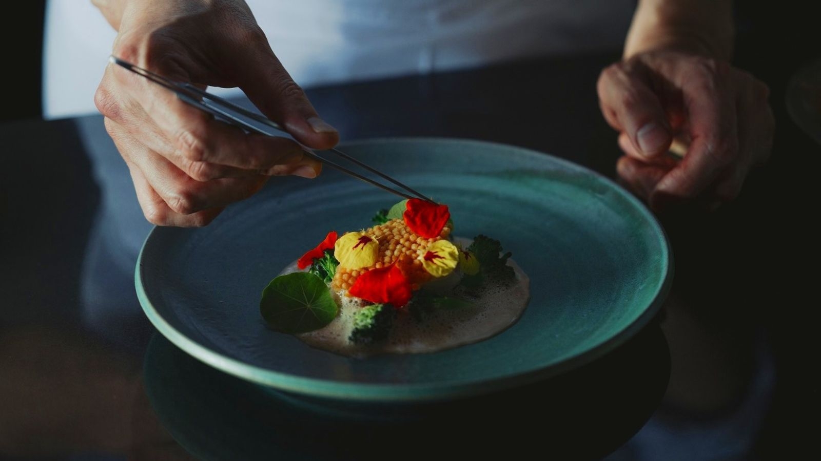 スイートルーム リニューアルプラン 2食付き（レストランokas/SPA特典付）