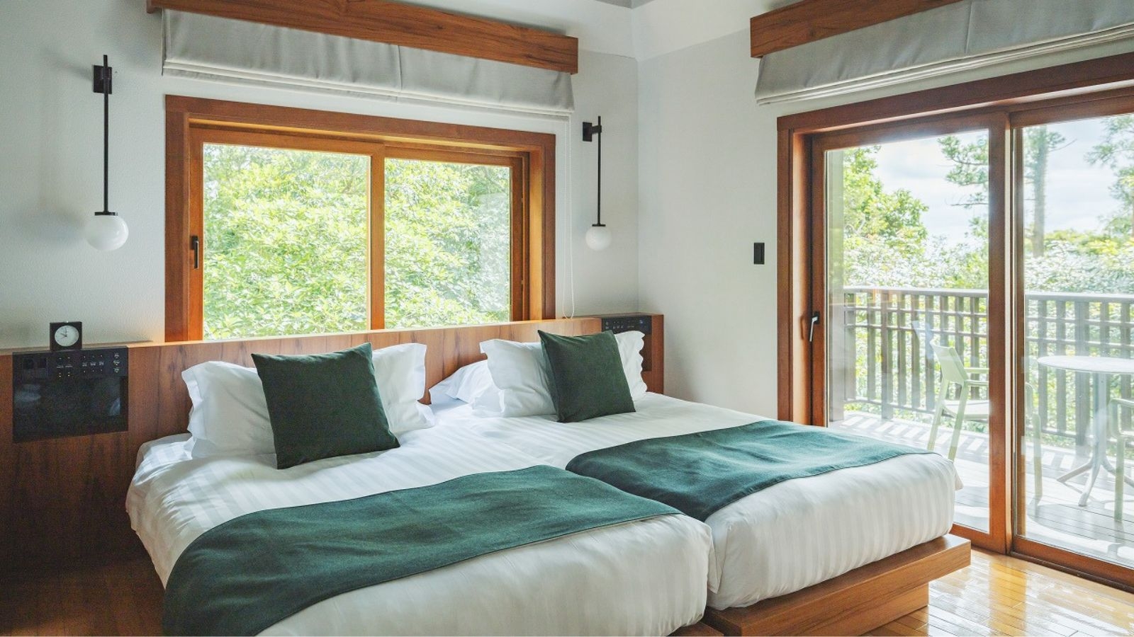 プレ・リニューアルステイ（本館改装工事期間中）1Fレストランayana2食付基本プラン　マナサヴィラ