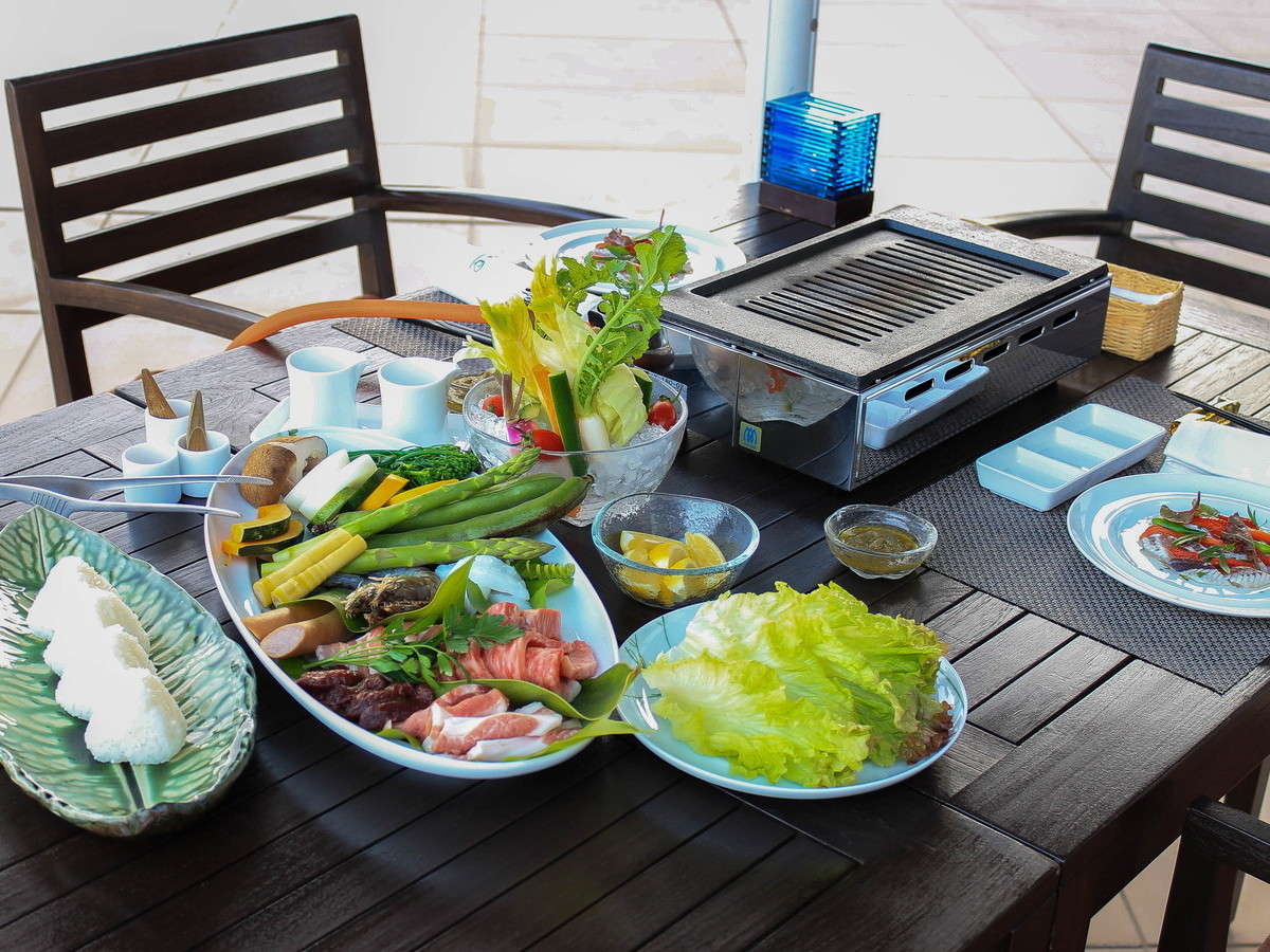 選べる夕食-BBQ全体イメージ1-