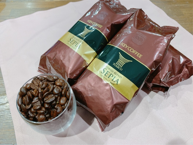 使用しているコーヒー豆は　トラジャブレンド　優しい苦味で、独特で芳醇な香りや豊かな甘みが特徴です