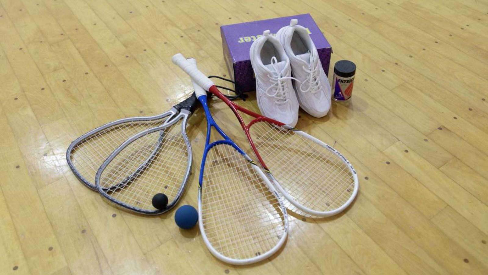 【アクティビティ】手ぶらで卓球・スカッシュ・シミュレーションゴルフをお楽しみいただけます。