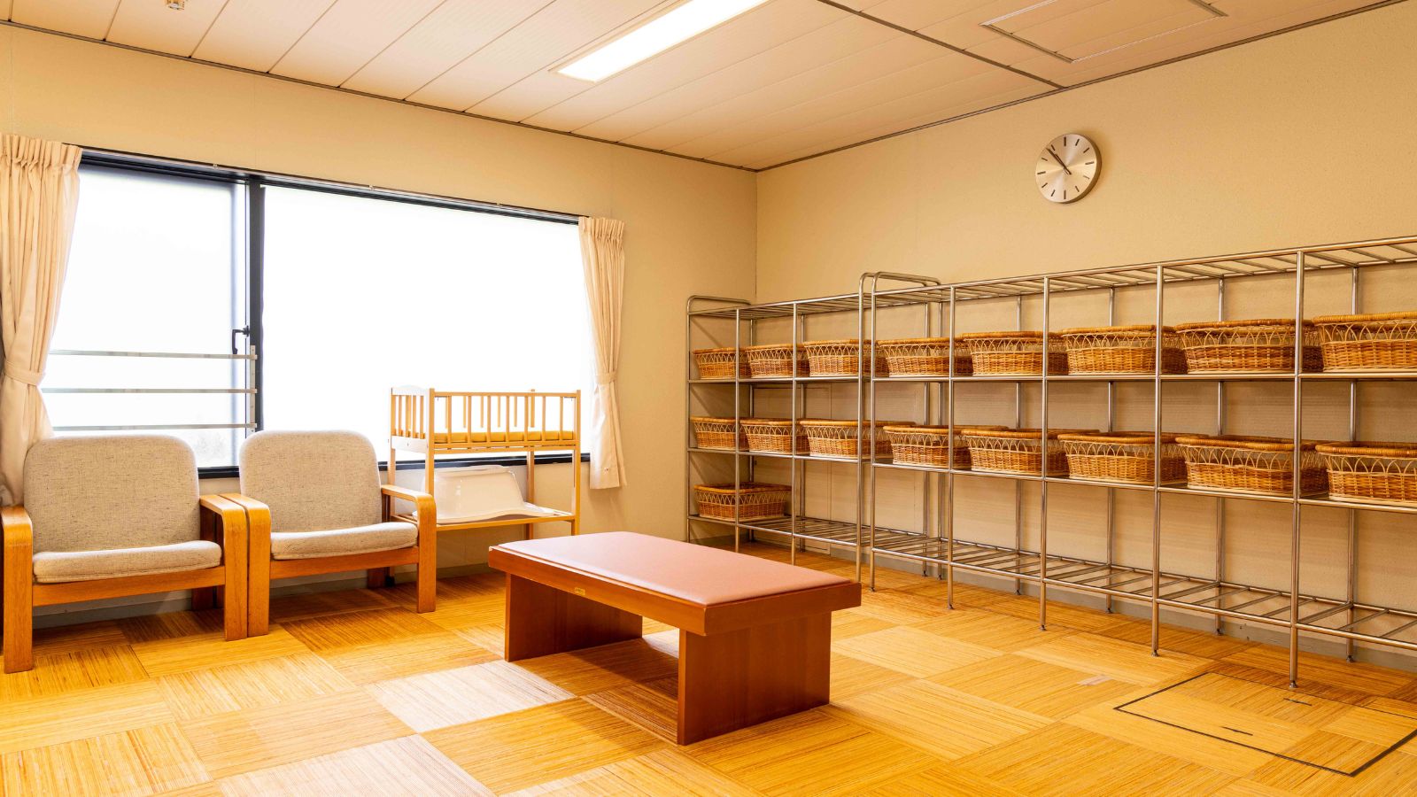 【大浴場】脱衣所｜清潔で使いやすい広々空間