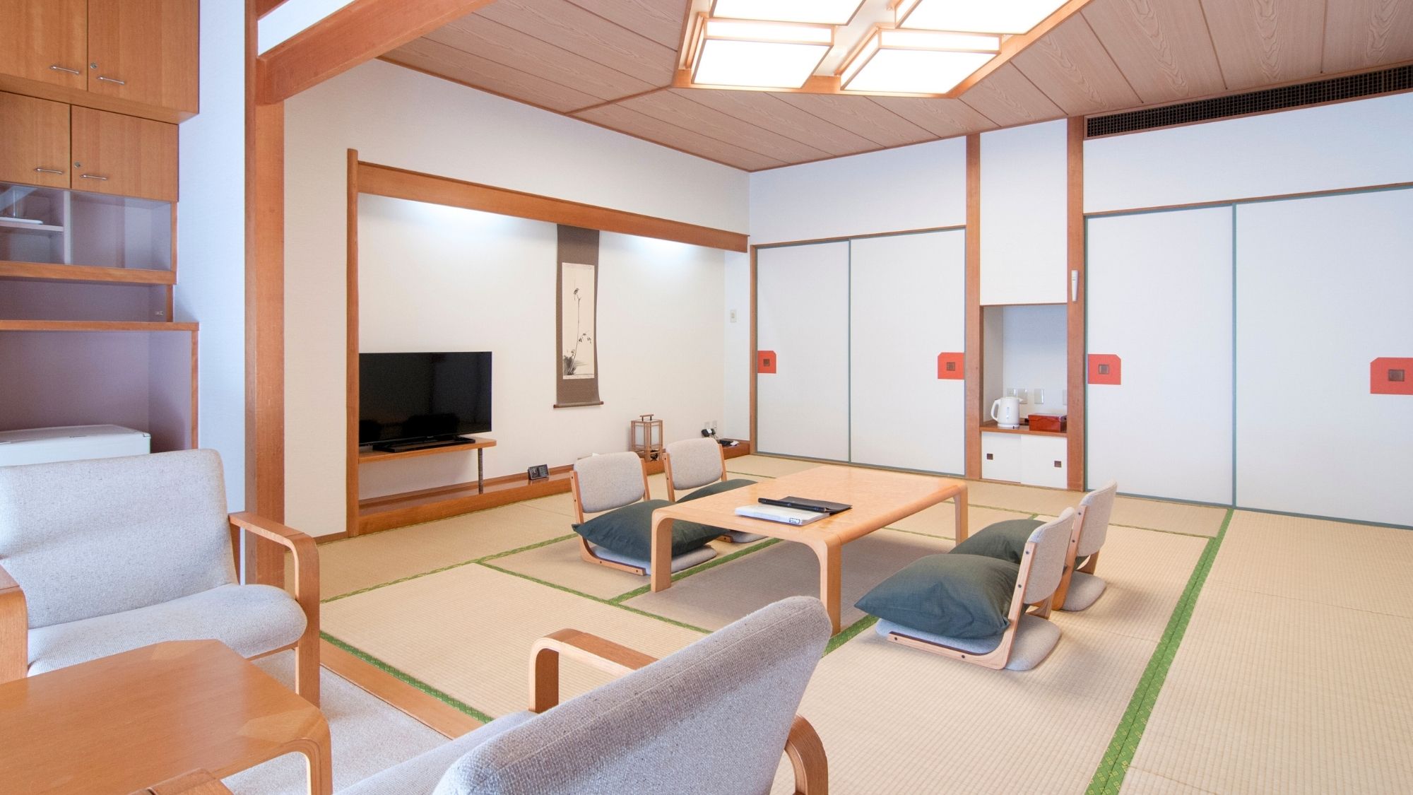 【庭園ビュー和室】