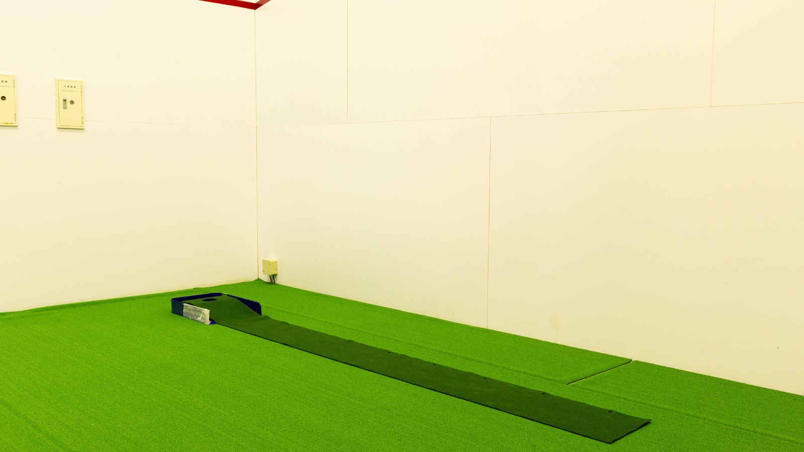 【アクティビティ】パター練習スペースで室内で気軽にパット練習