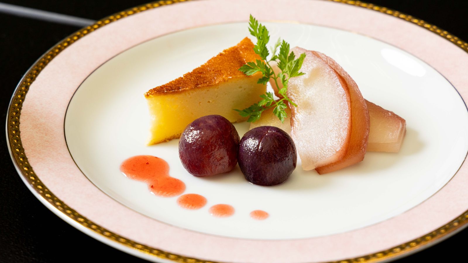 【夕食】季節果実を添えた洋風デザート