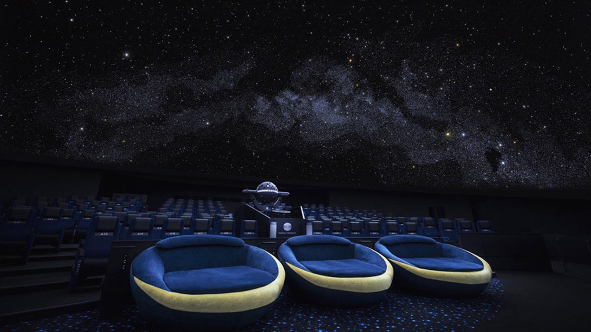 【14時チェックイン】☆プラネタリウム天空 鑑賞引換券付【朝食付】