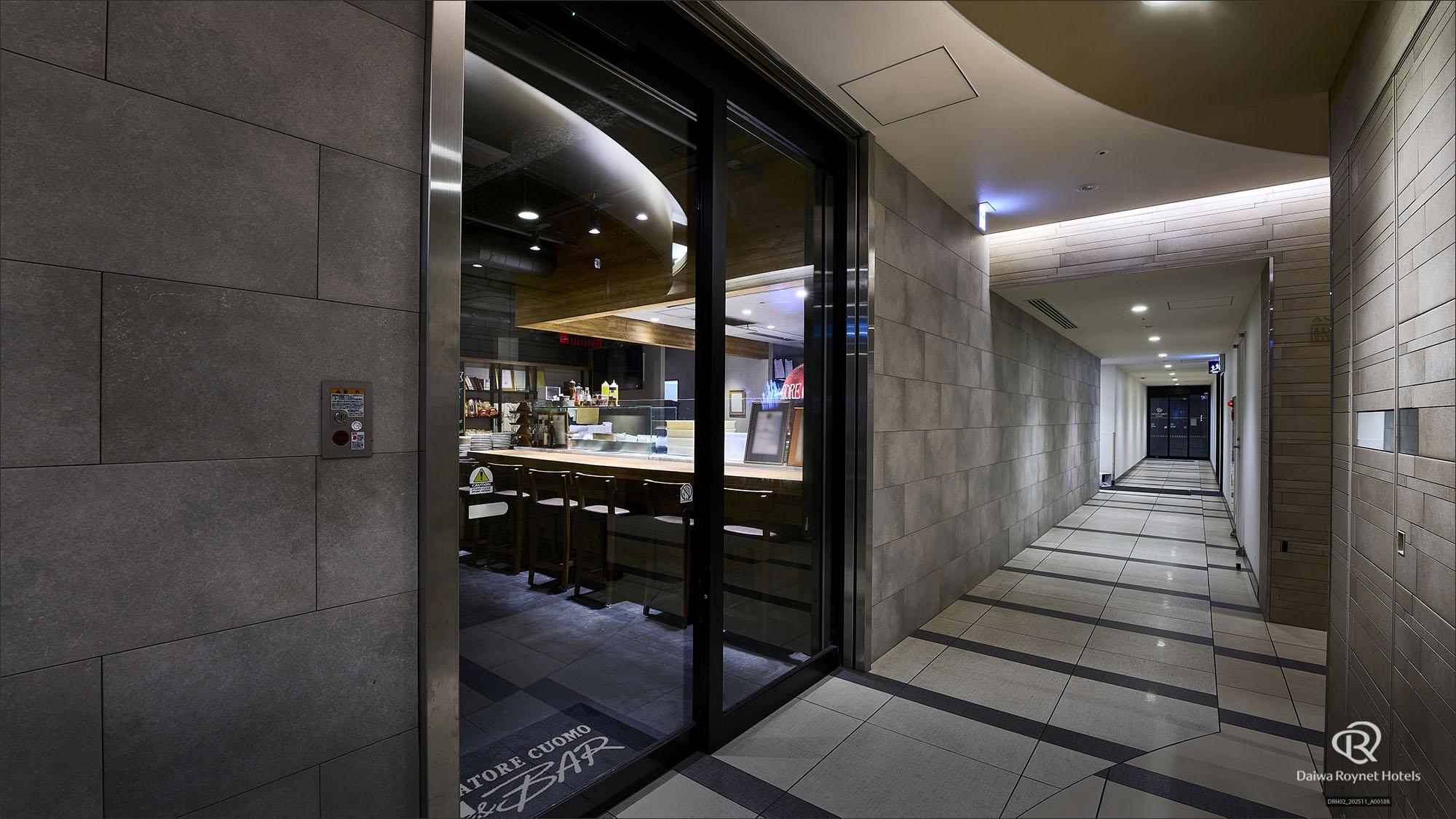 レストラン入口