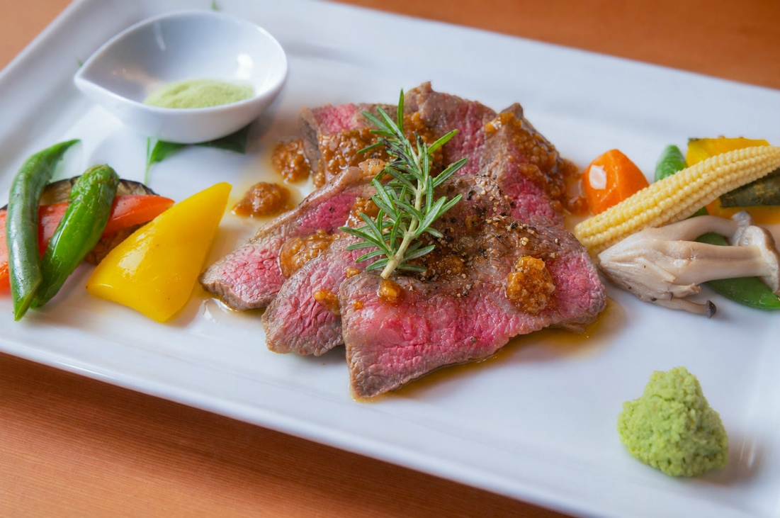 【グルメStyle】夕食メインをブランド牛「秋川牛のソテー」グレードアッププラン（1泊2食）