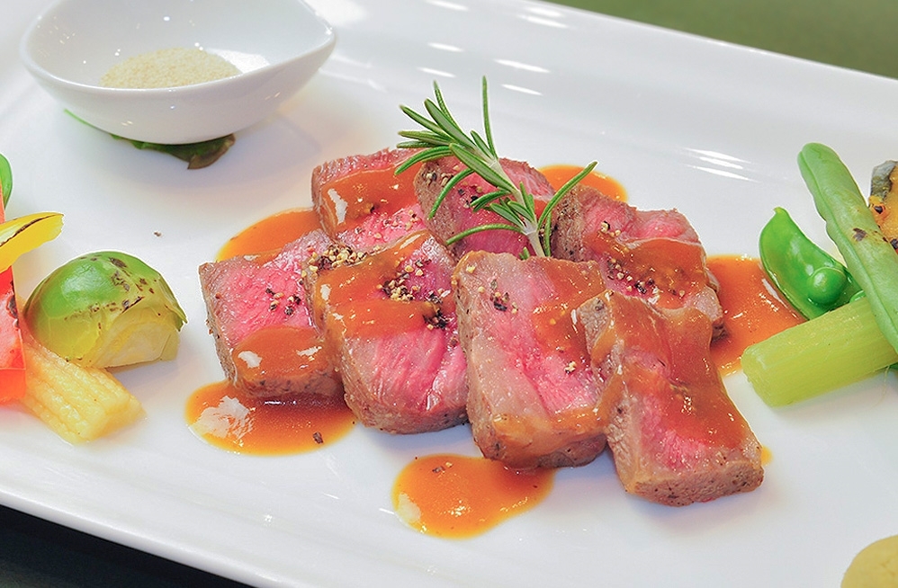 【グルメStyle】夕食メインをブランド牛「秋川牛のソテー」グレードアッププラン（1泊2食）