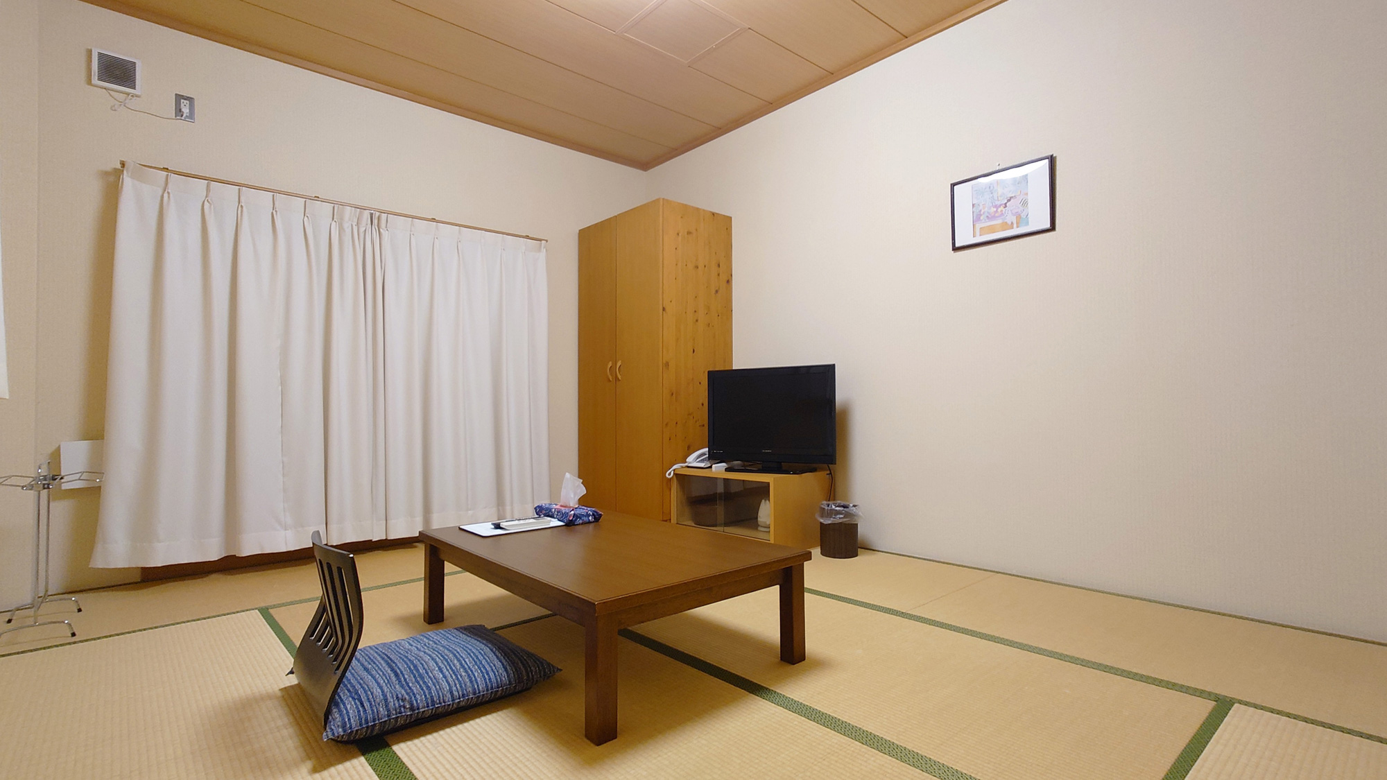 【和室９畳】ご家族でお過ごしできます