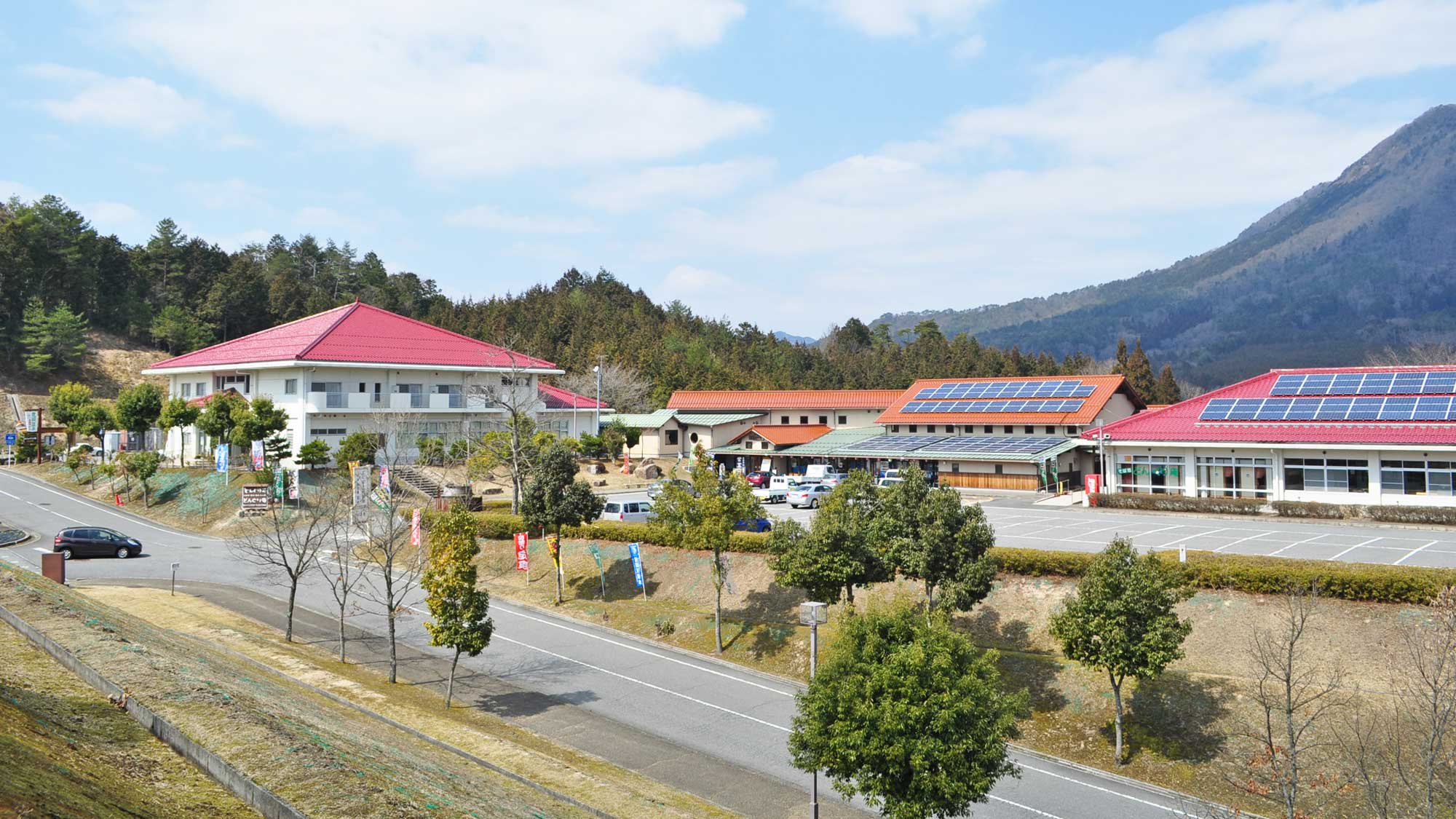 【道の駅豊平どんぐり村】遊べる♪泊まれる♪体験できる♪が詰まった滞在型の道の駅です