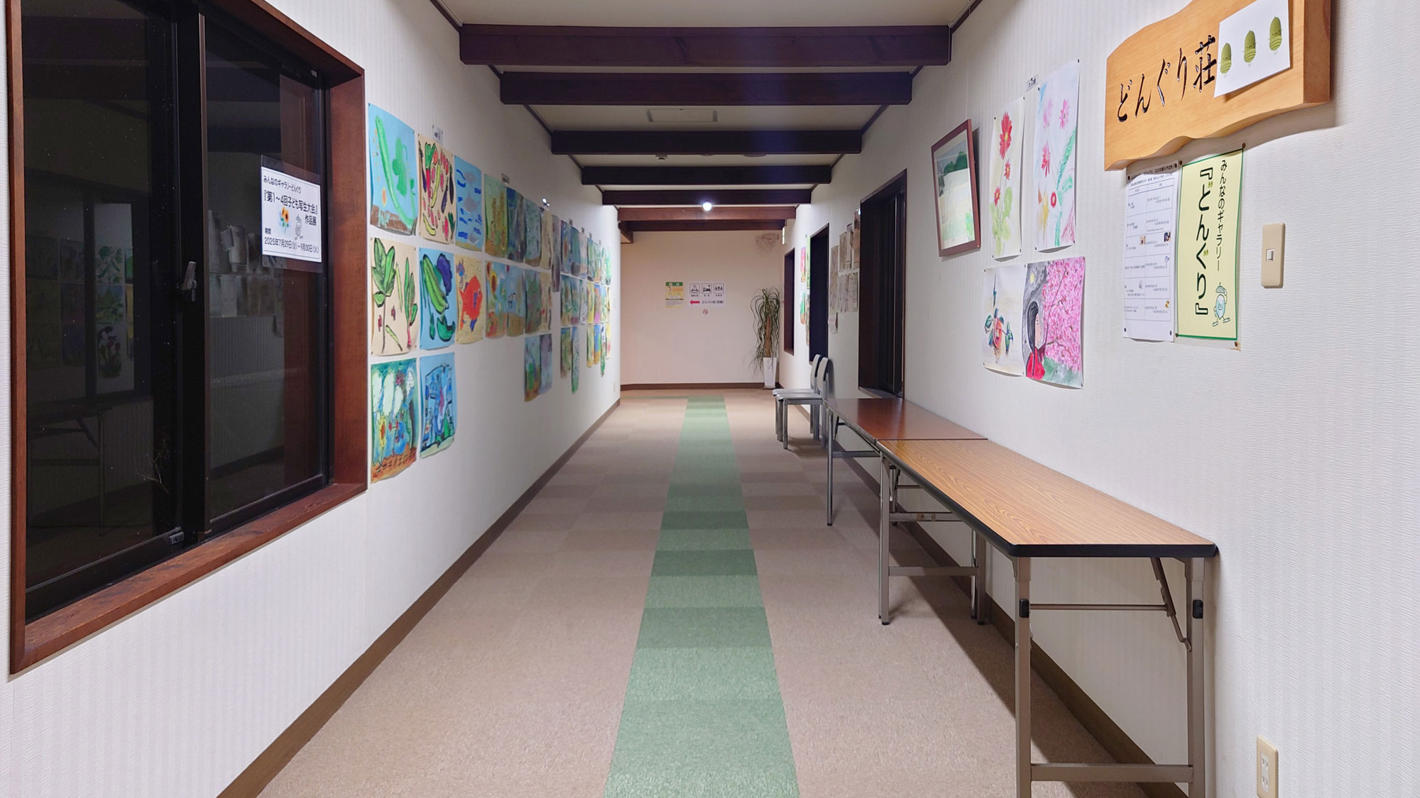 【館内】本館・別館連絡通路の廊下