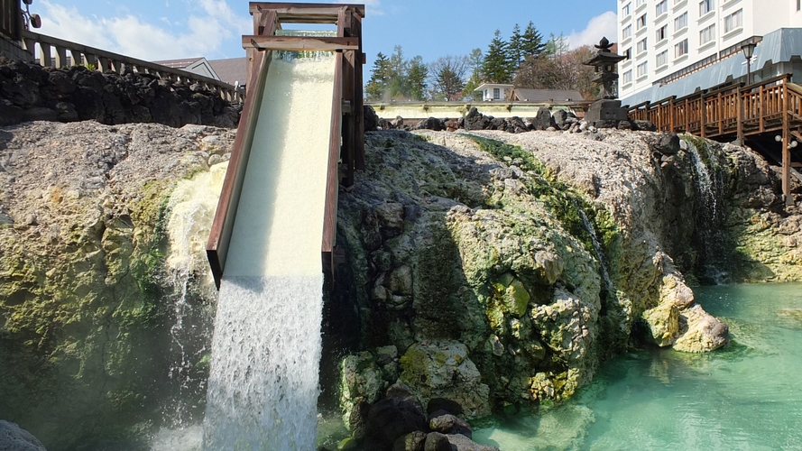 草津の夏は涼しく贅沢に！和洋中彩り豊かなバイキングと飲み放題プラン