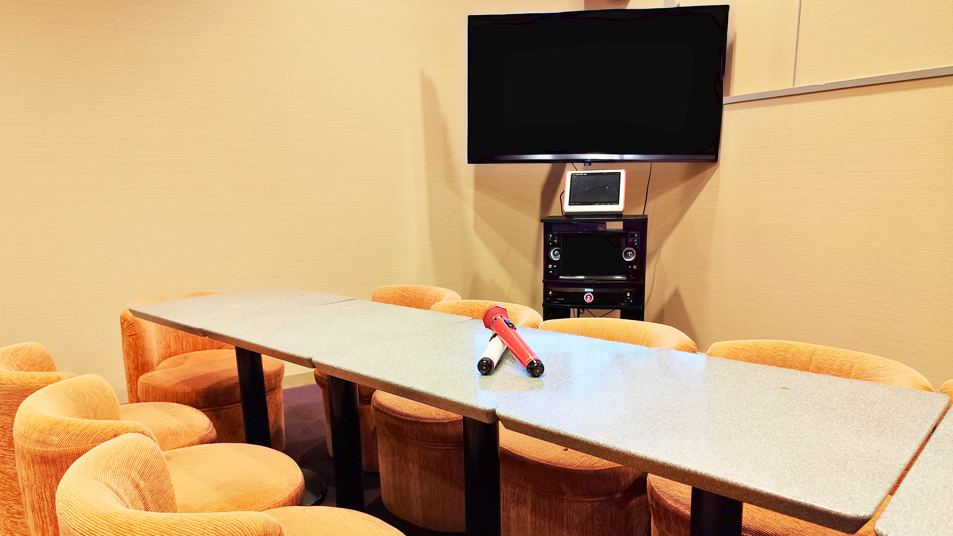 カラオケルーム（無料）※当日予約制