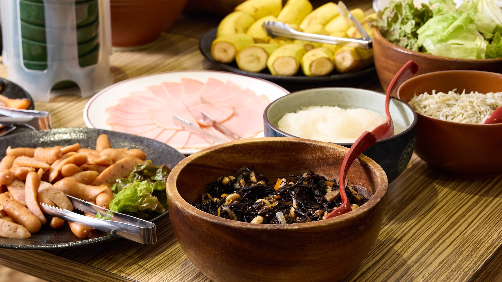 【朝食付】朝からご飯3杯！？こだわりの朝食でエネルギーチャージ