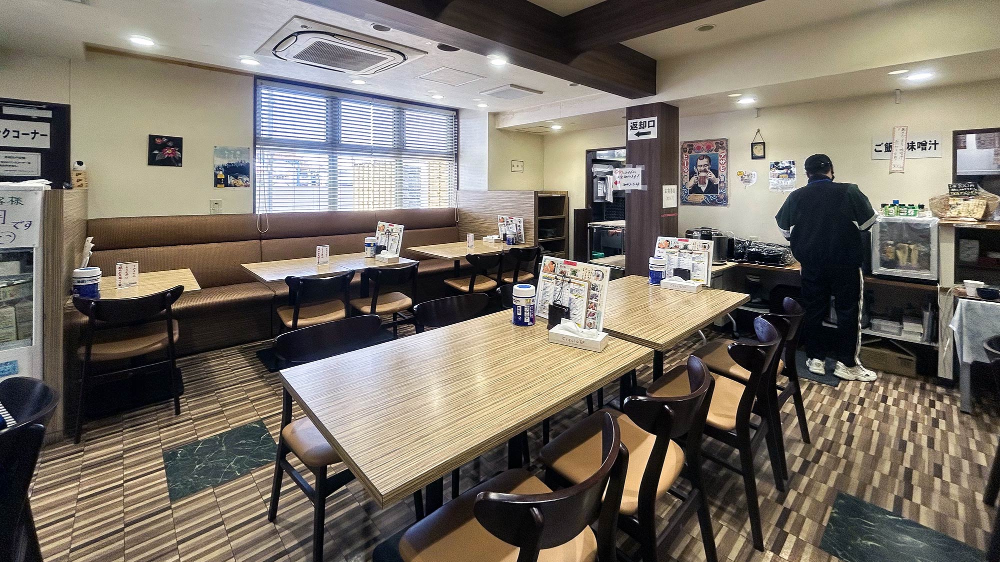 ・【レストラン】ゆったりとしたお食事スペースで、朝食、ランチ、夕食をお楽しみください