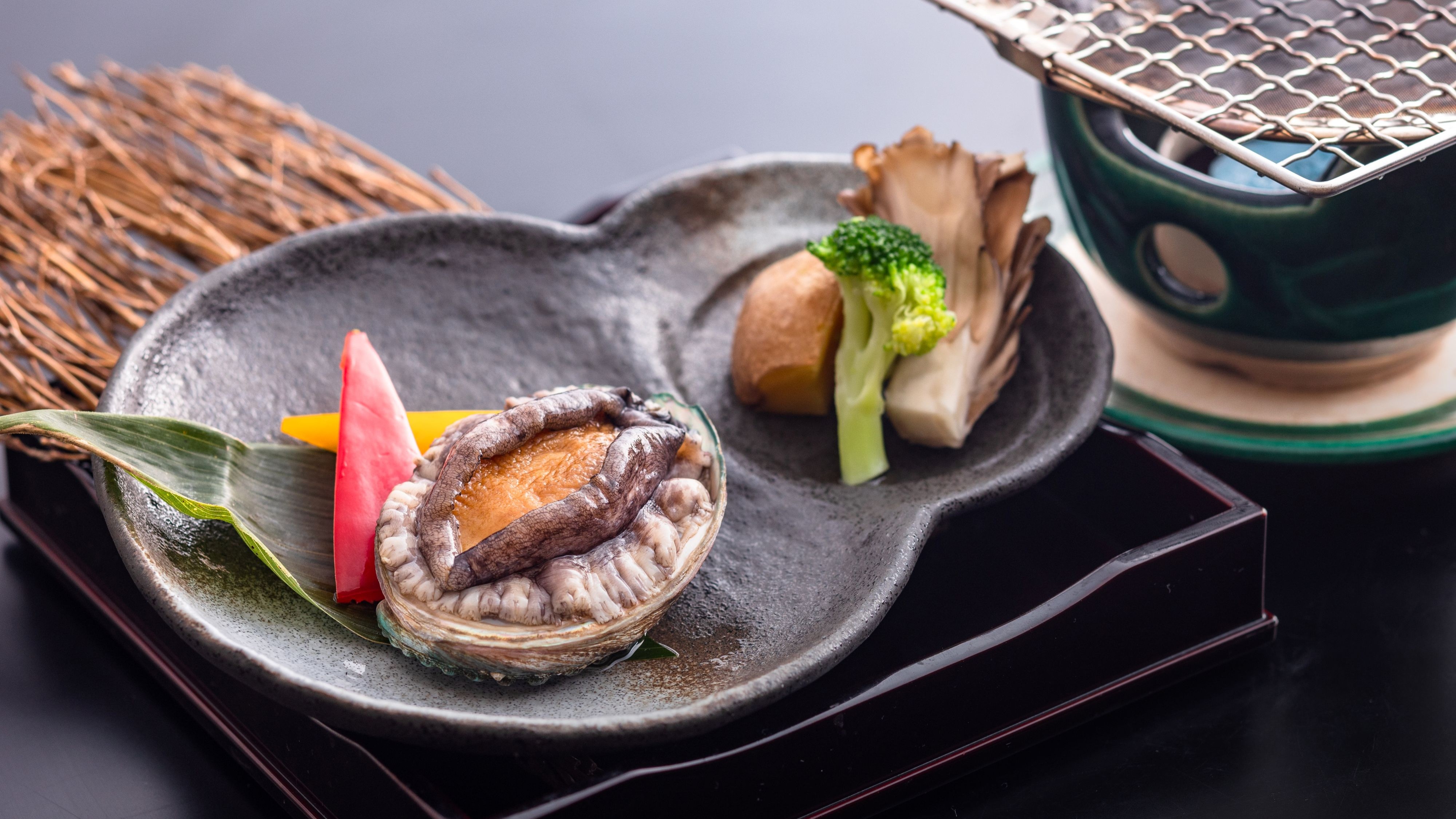 鮑の踊り焼き　一例