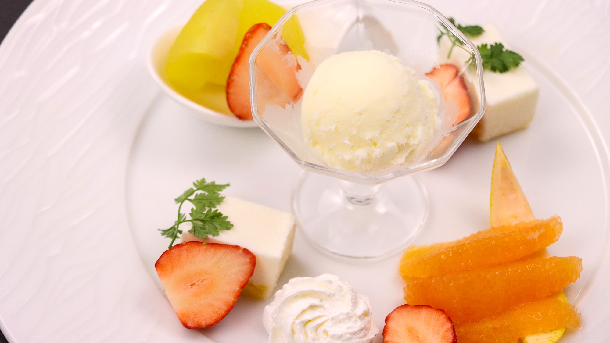 〈2食付き〉ちょっぴり贅沢に♪季節のスイーツプレート付【スイーツプラン】