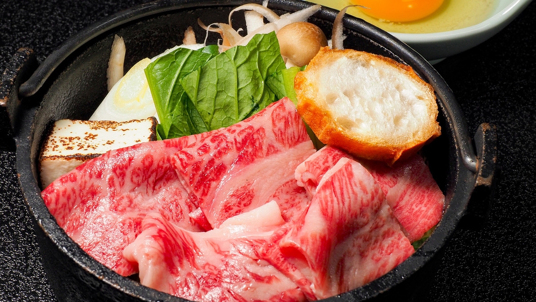 〈平日〉　贅沢！福島牛すき焼きに3種肉食べ比べとスイーツプレートも♪◆紅彩膳コース◆1泊2食