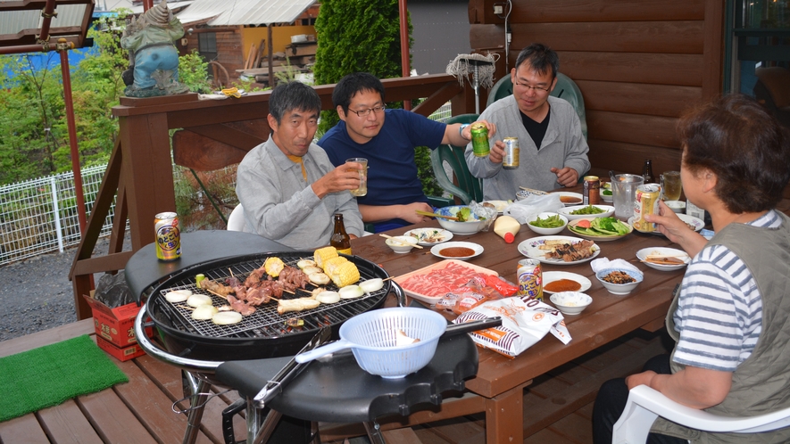 家族でグループでBBQ