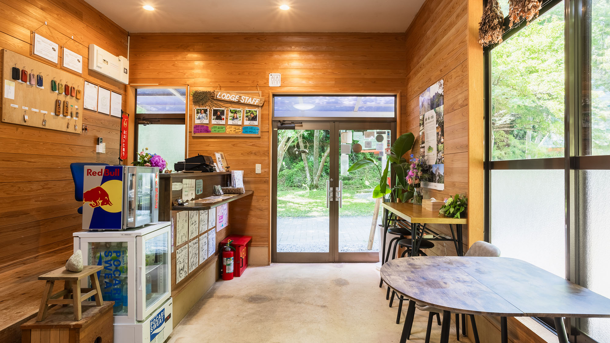 ・【フロント】内装