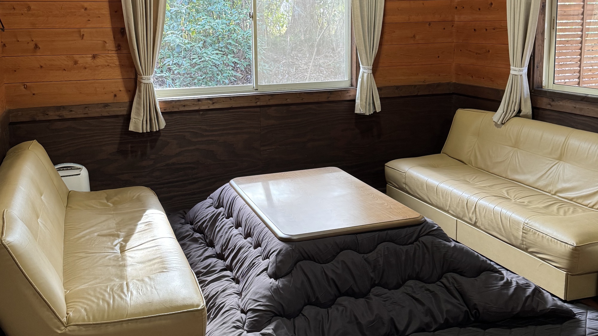 *【レインディア】冬季限定こたつ付き！床面は敷布団とフロアカーペットの二重断熱仕様です。