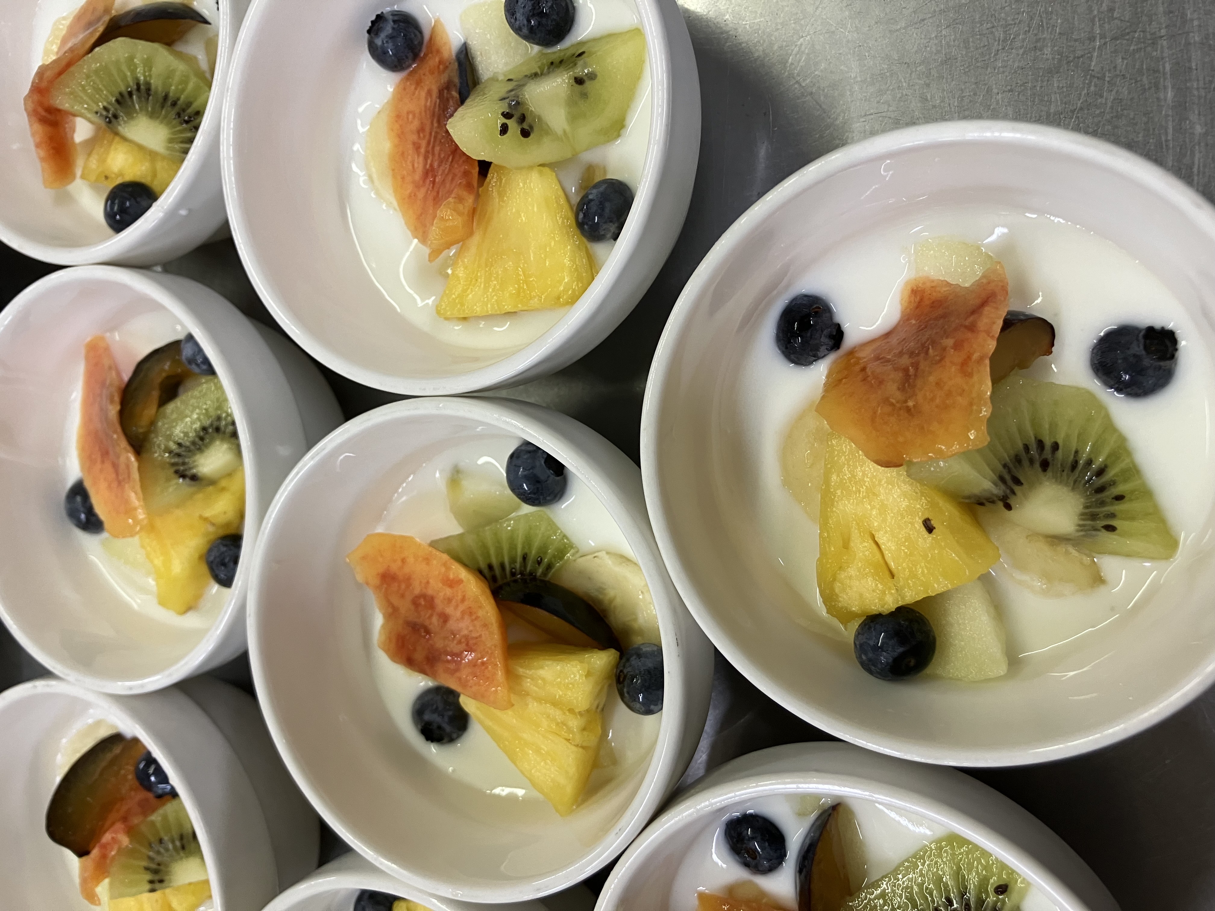 朝食の自家製ヨーグルト