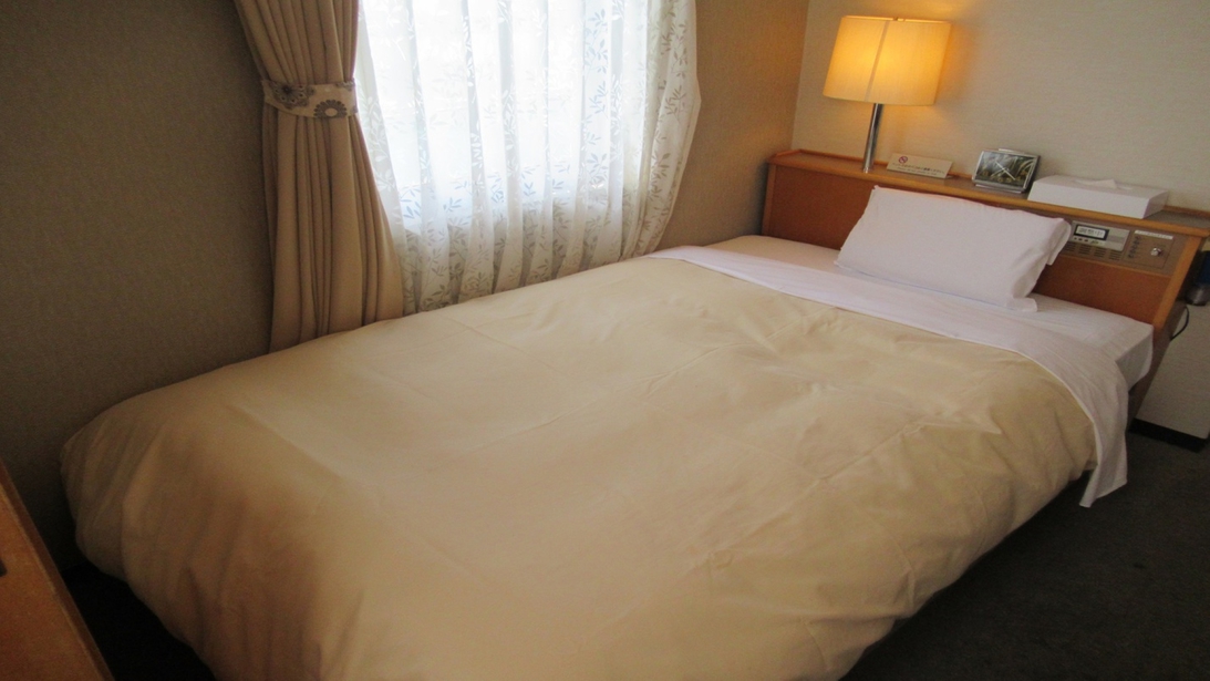  ◆喫煙◆シングルルーム【13平米／120cm幅ベッド】