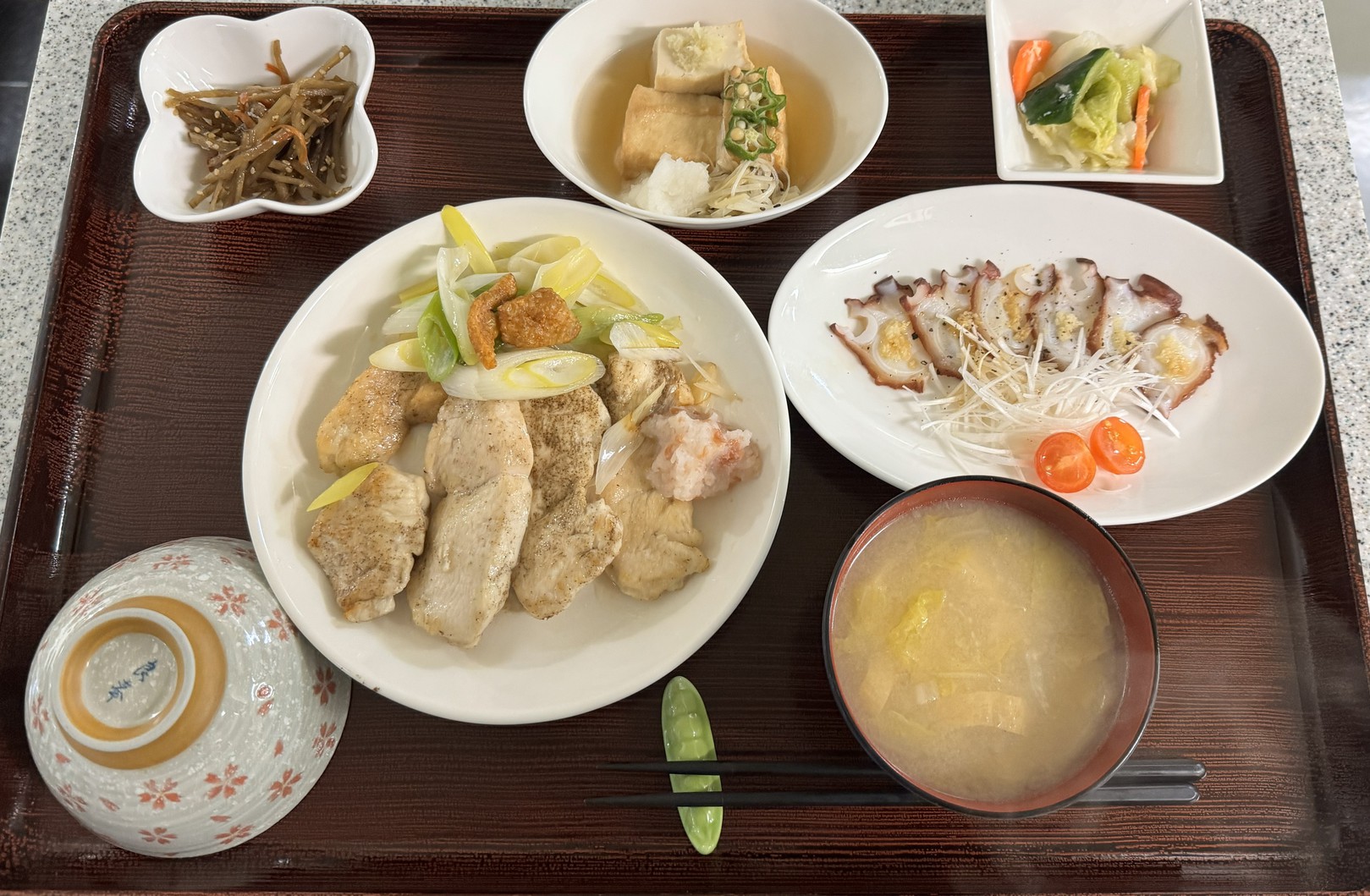 【栄養満点日替わり定食】〜夕食付きプラン
