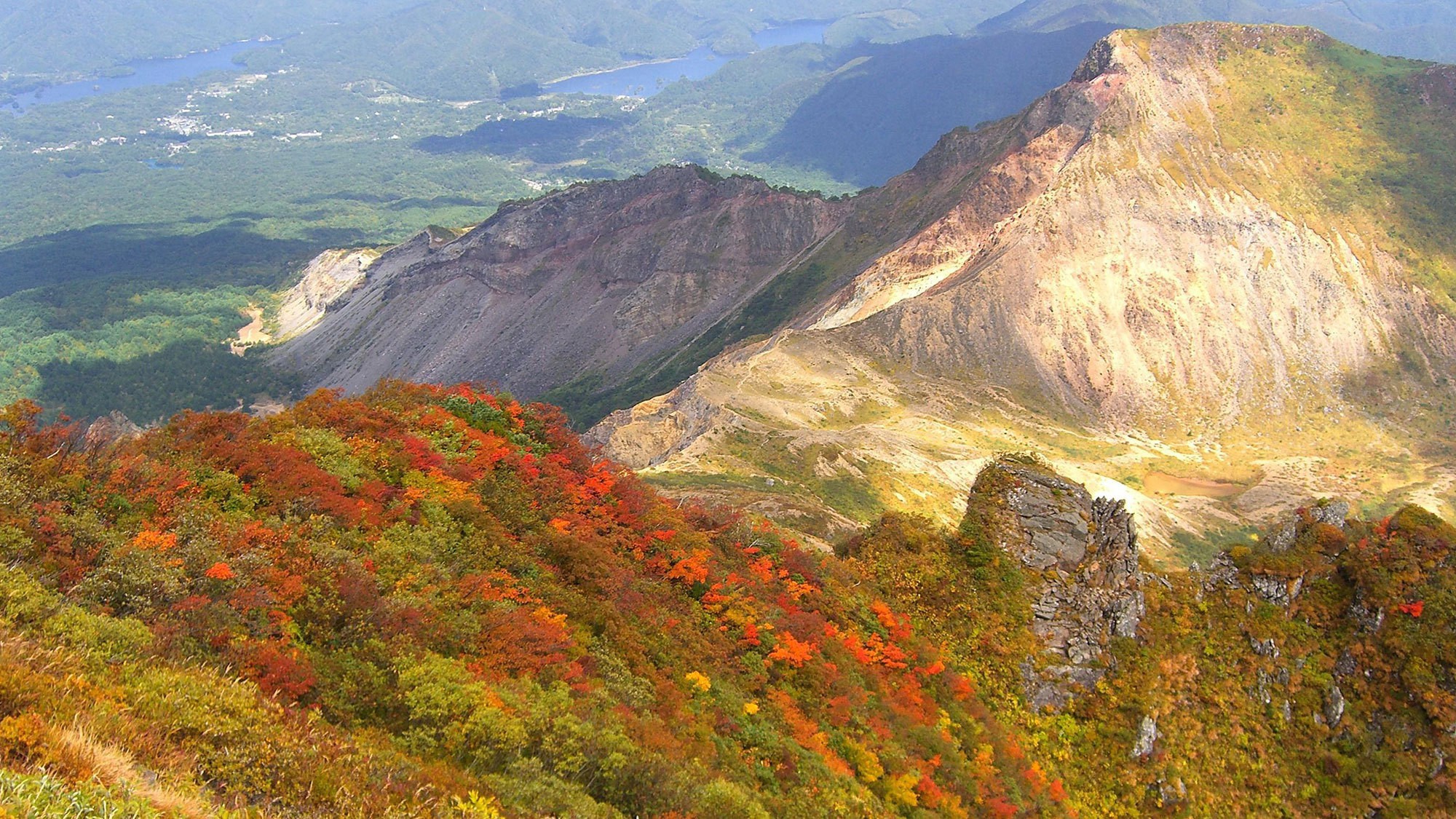  【秋の磐梯山】古く万葉の時代から「会津嶺」として全国にその名を知られていました。