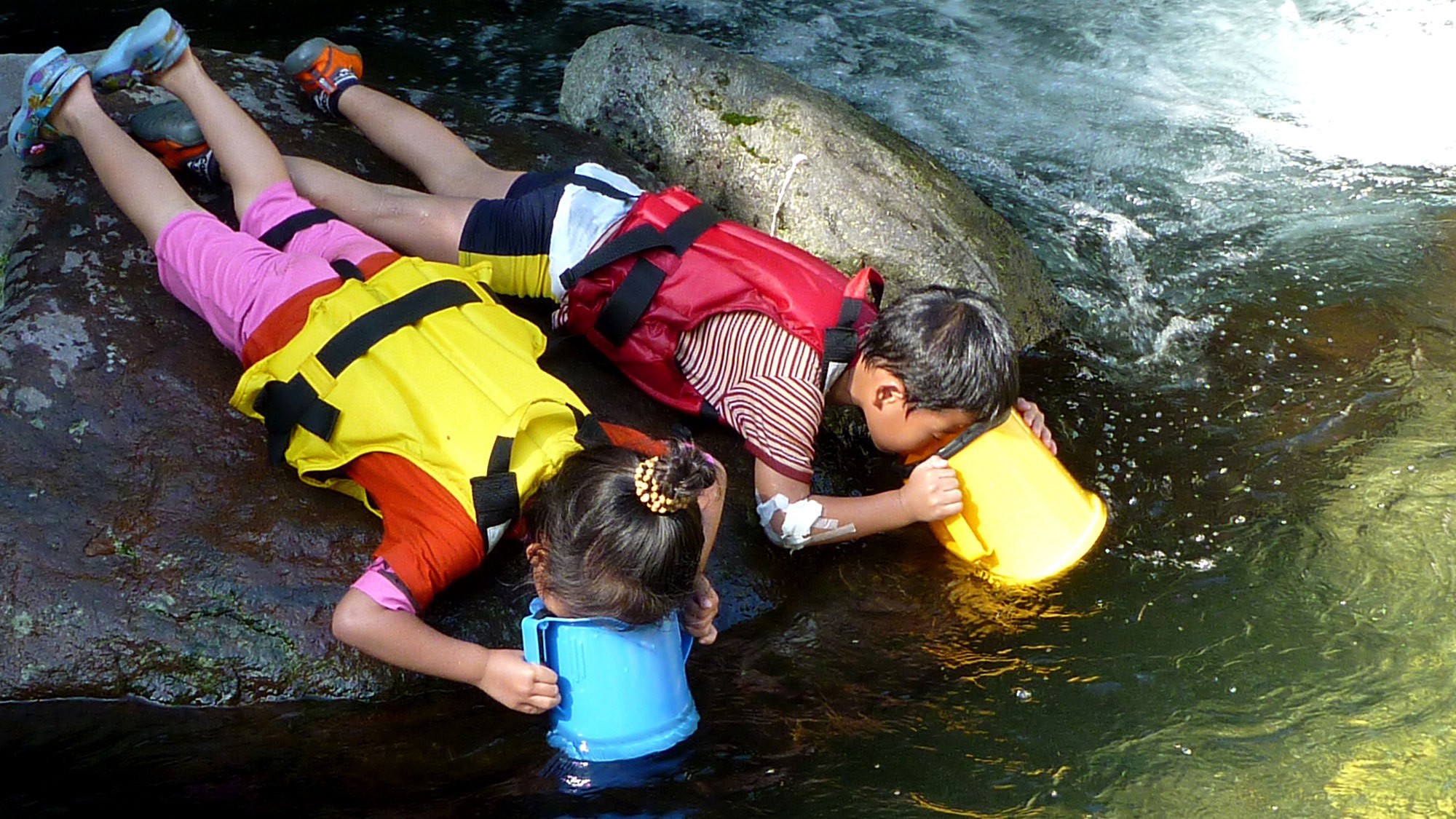 ＜夏＞【ウォーターハンティング】家族で楽しむ夏の川遊び。夏のリゾートを満喫できる♪